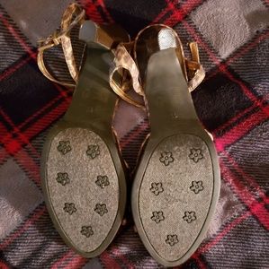 FIONI Clothing Shoes - 🔥 HP🔥7-28-19🔥FINAL PRICE 🔥 NWOT FIONI HEELS🔥 FIONI Clothing Shoes - 🔥 HP🔥7-28-19🔥FINAL PRICE 🔥 NWOT FIONI HEELS🔥